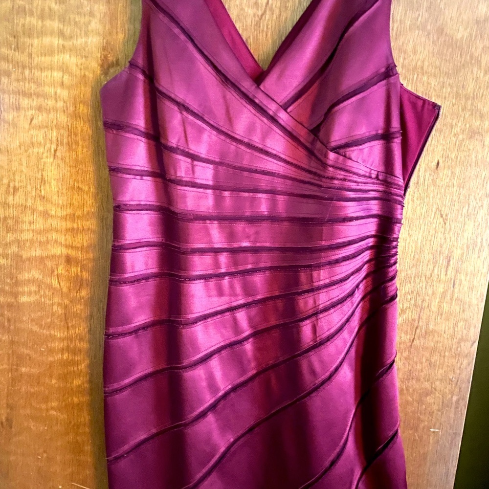 A woman’s size 14 cocktail dress